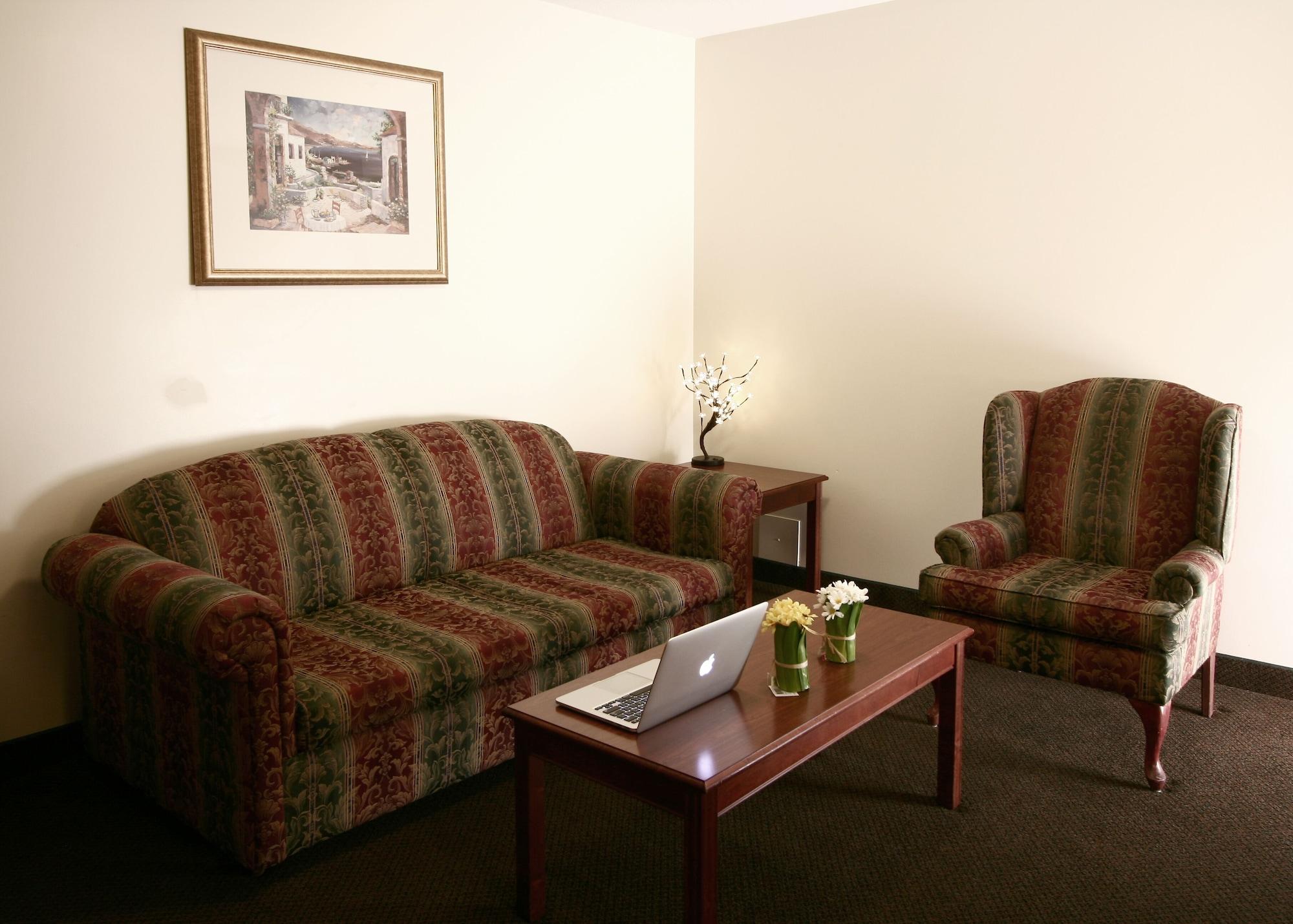 Foxwood Inn & Suites Drayton Valley ภายนอก รูปภาพ